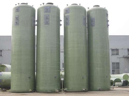 Vertical storage tank